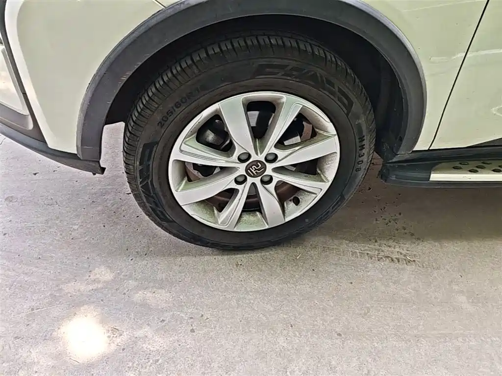BYD Yuan 2017 1.5L Auto Cool Fashion фото 23