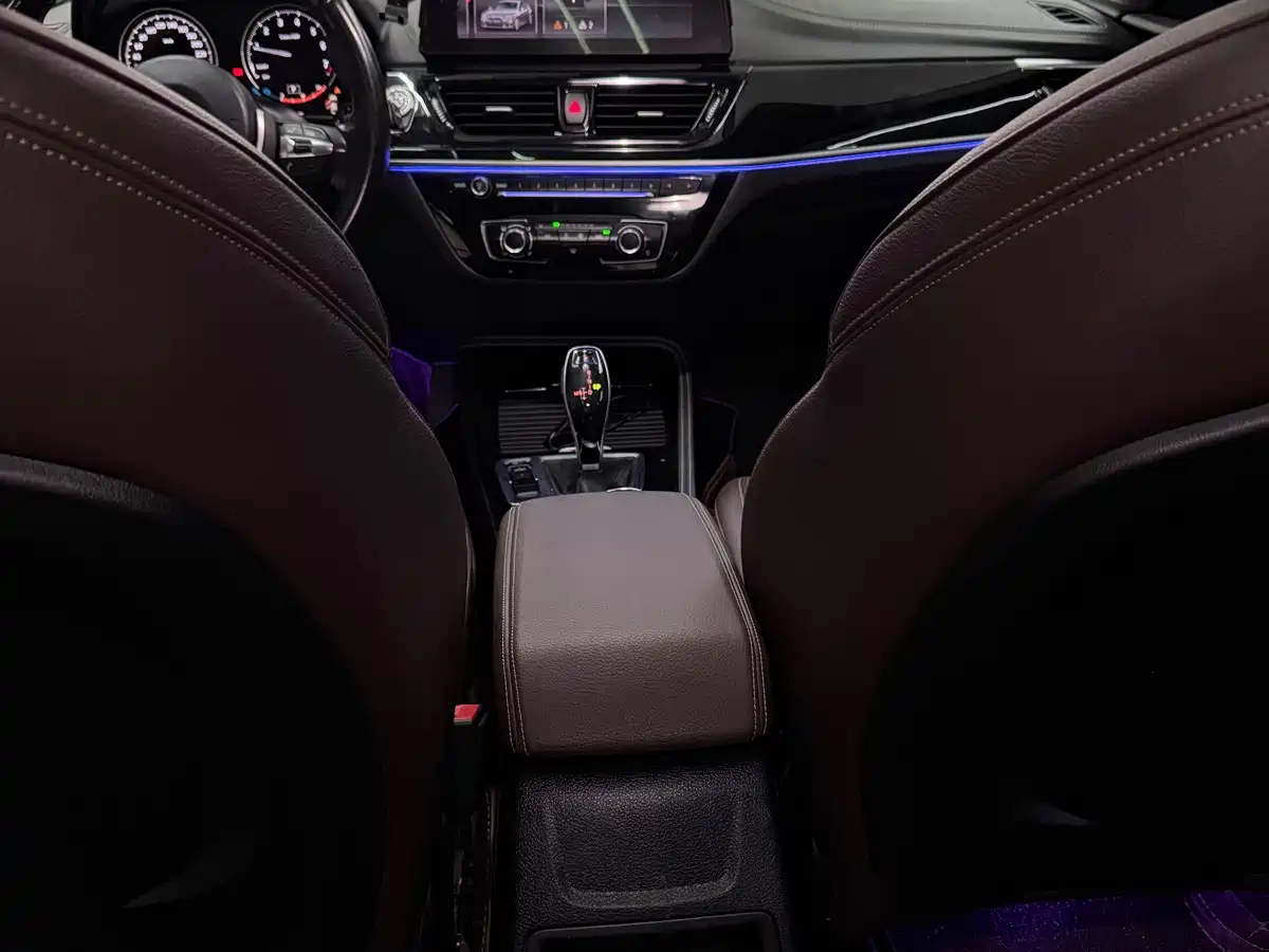Фото 10 - BMW 1 Series