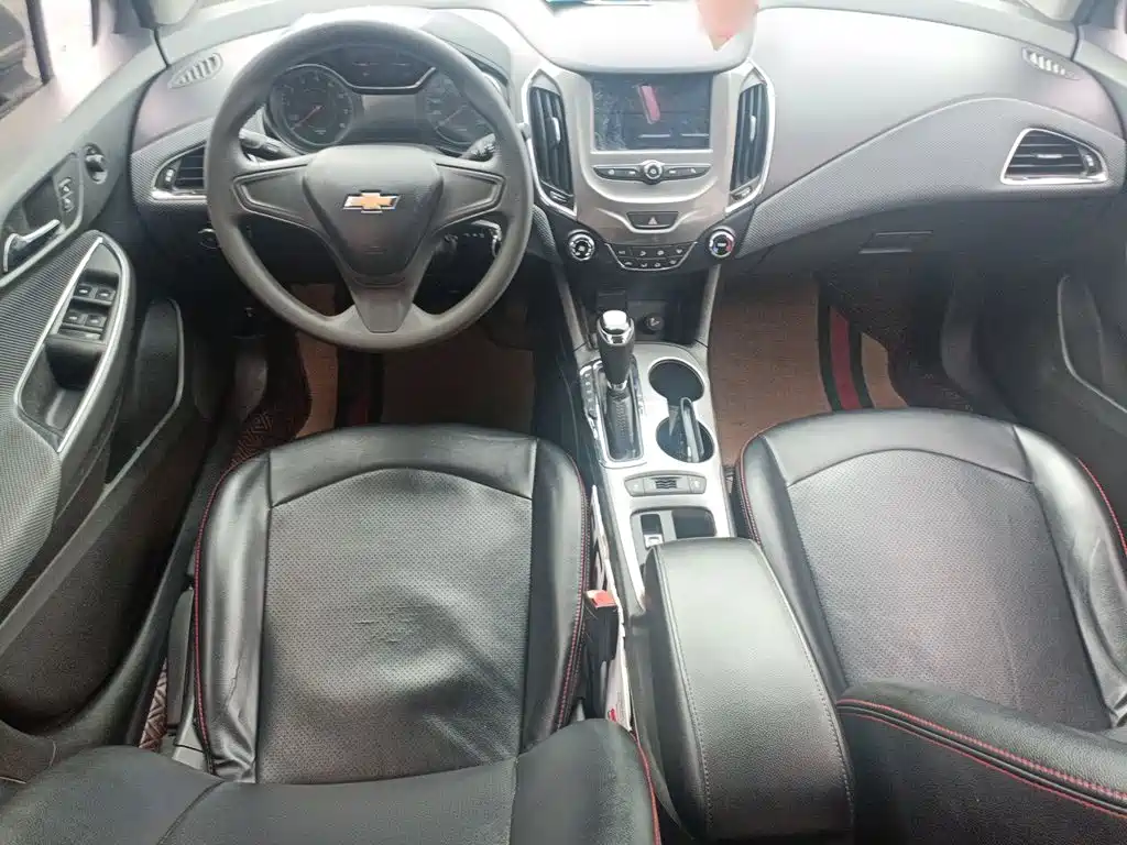 Chevrolet Cruze 2018 2018 Hatchback 320 Automatic Pioneer Sunroof Edition