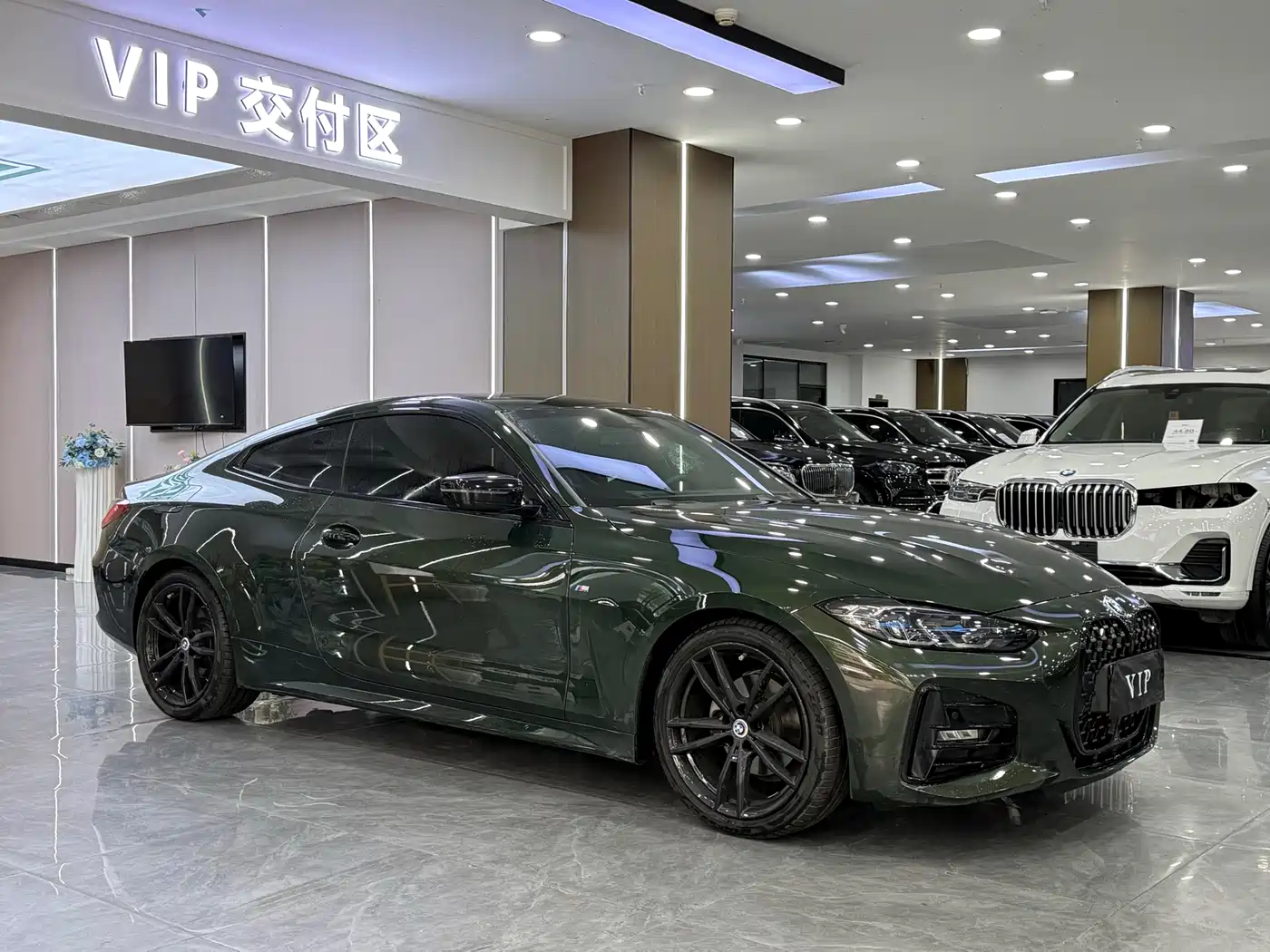 BMW 4 Series 2023 425i M Sport Shadowline Package фото 3