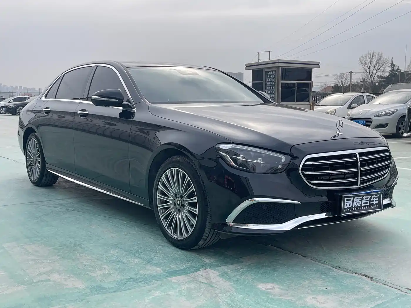 Mercedes-Benz E-Class 2017 E 300 L Luxury фото 3