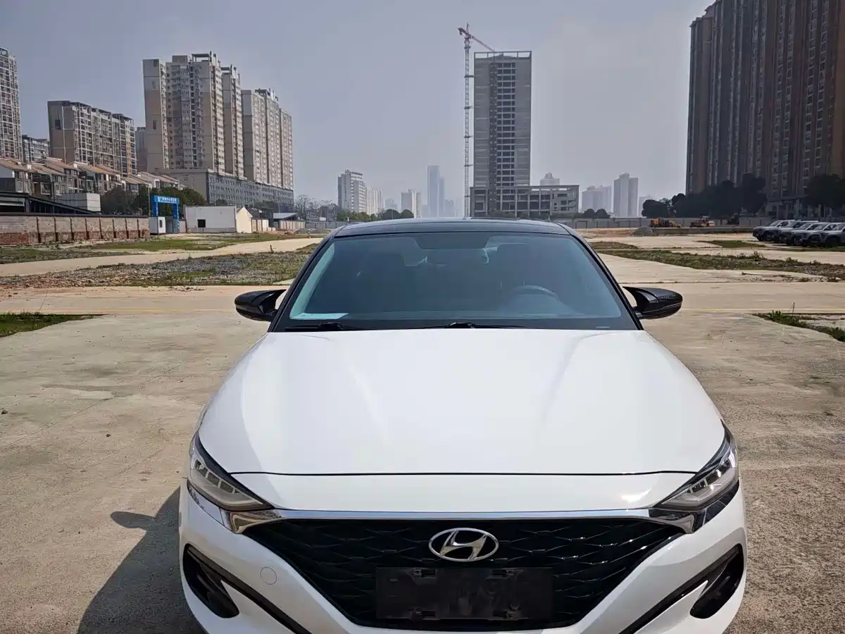 Hyundai Fista 2019 280TGDi Smart Edition China VI фото 2