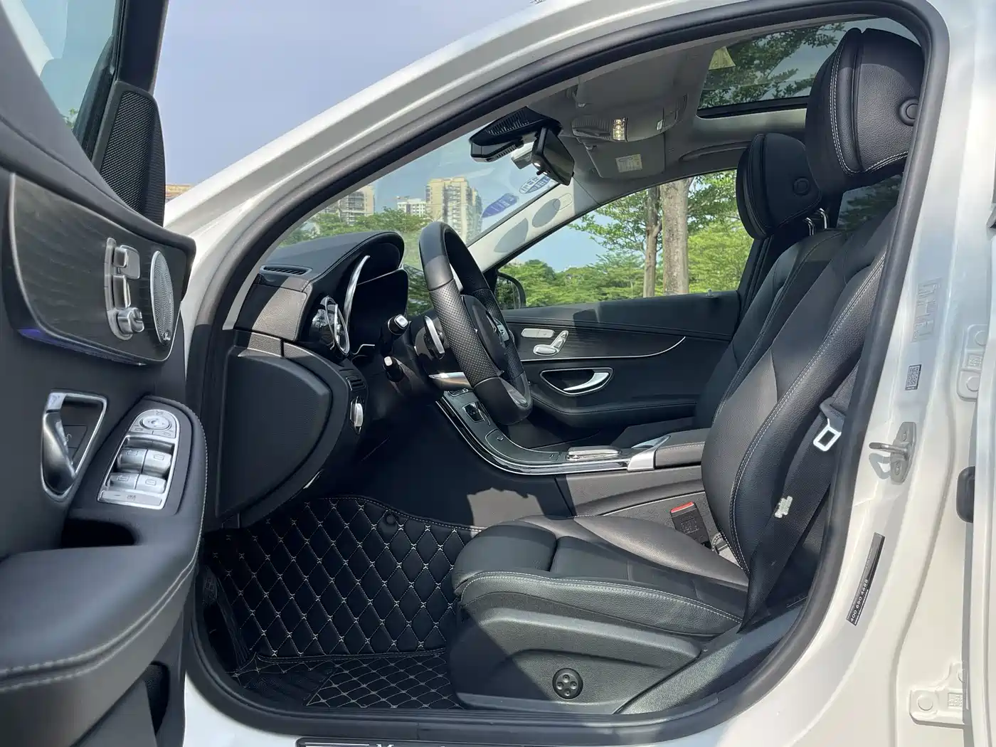 Mercedes-Benz C-Class 2021 C 260 L Sport Starry Exclusive Edition фото 12
