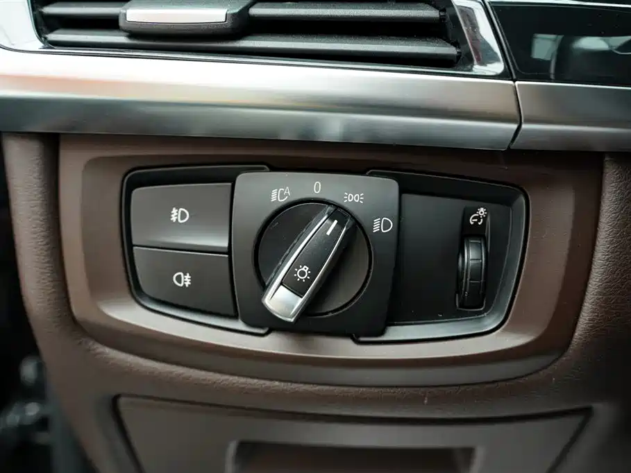 BMW X5 (Import) 2018 xDrive35i M Sport Model фото 9
