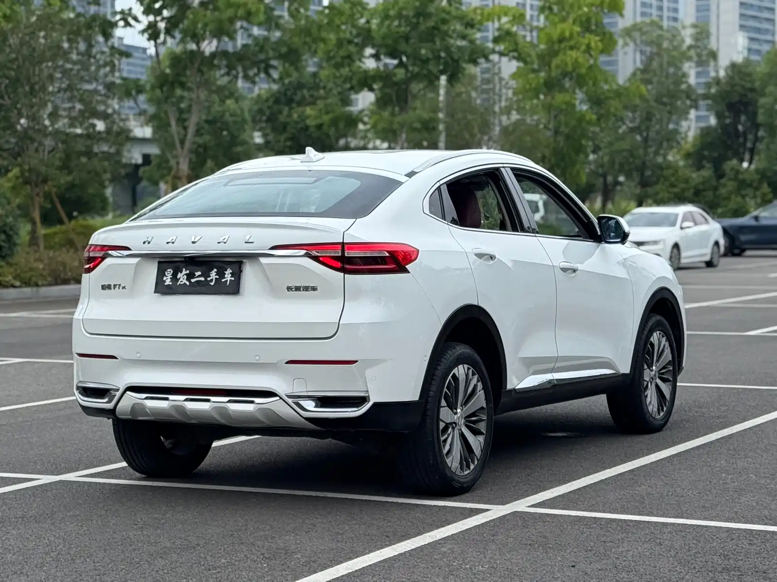 Фото 7 - Haval F7x