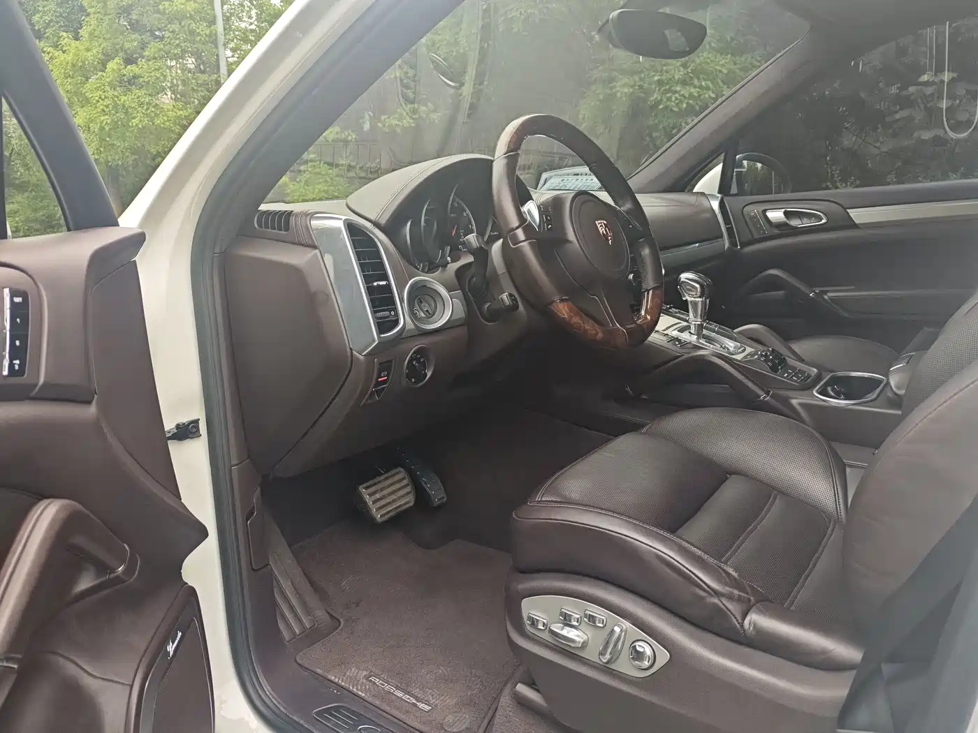Porsche Cayenne 2011 Cayenne Turbo 4.8T фото 7