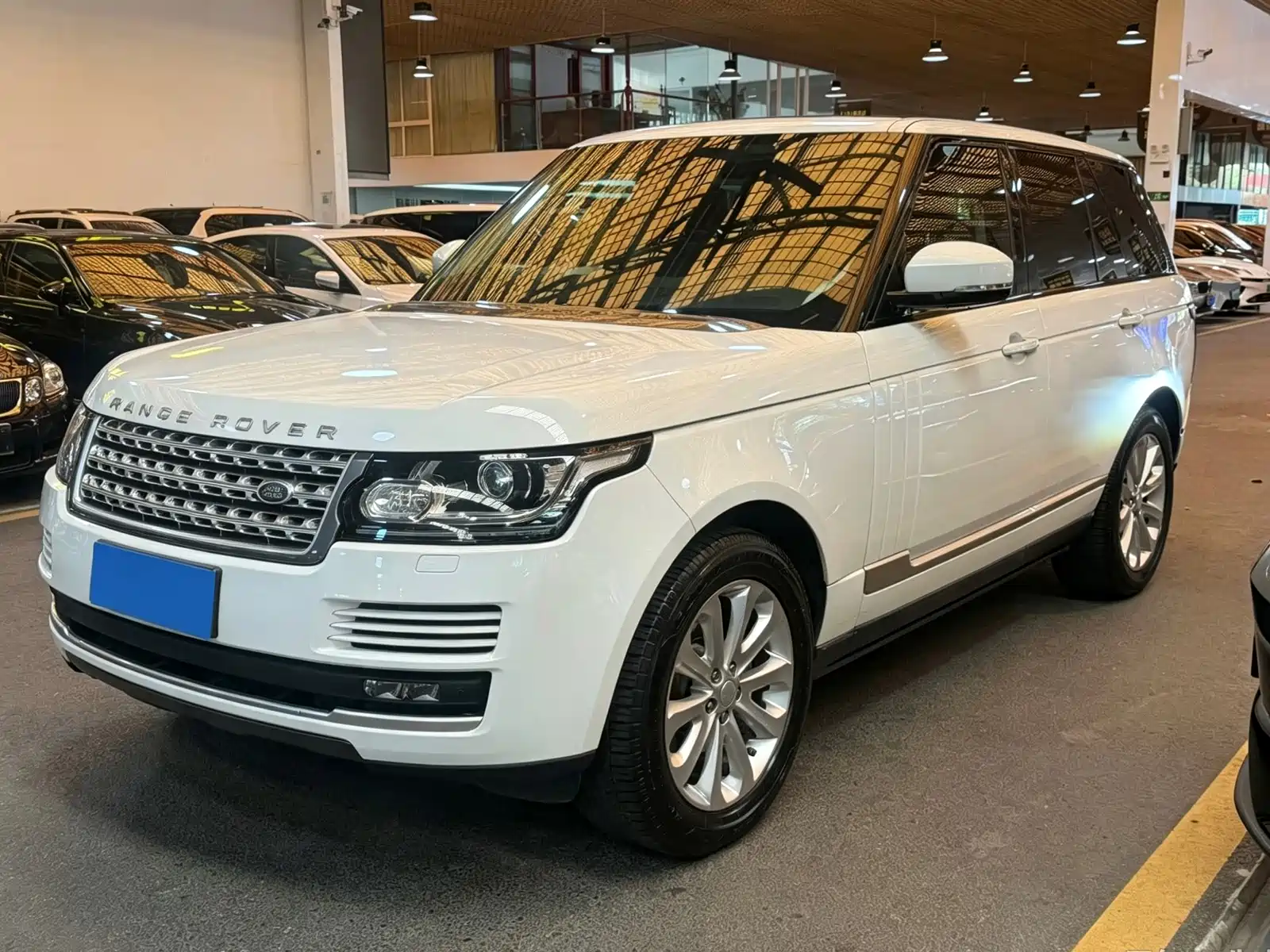Фото 1 - Land Rover Range Rover