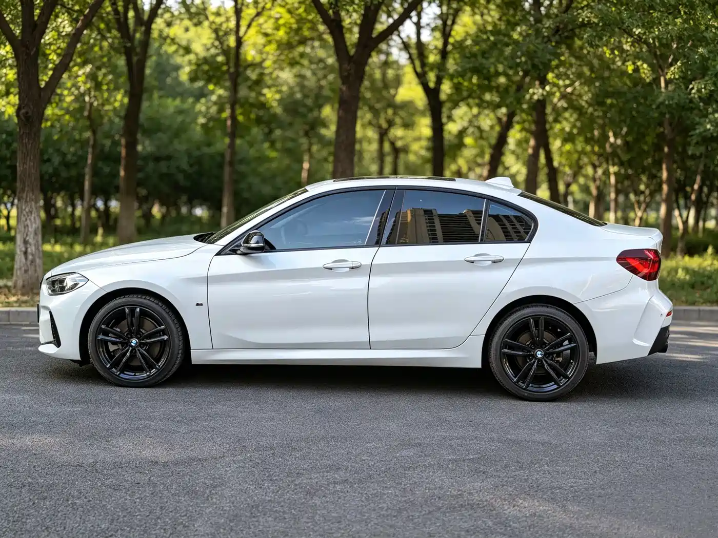 BMW 1 Series 2023 2023 125i M Sport Shadow Edition
