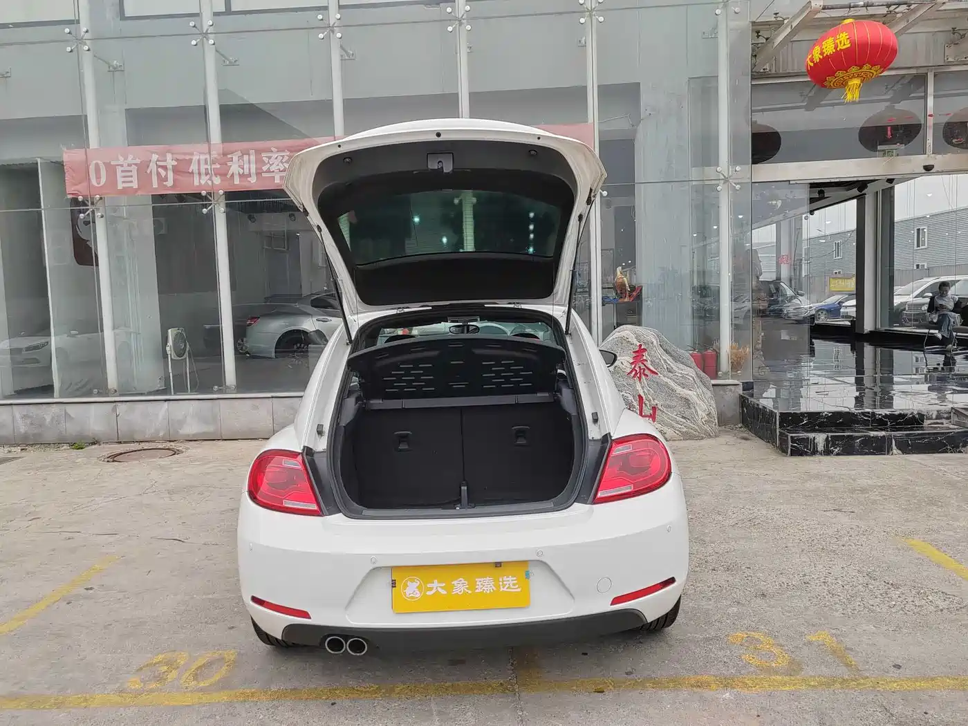 Volkswagen Beetle 2014 1.4TSI Fashion Edition фото 10