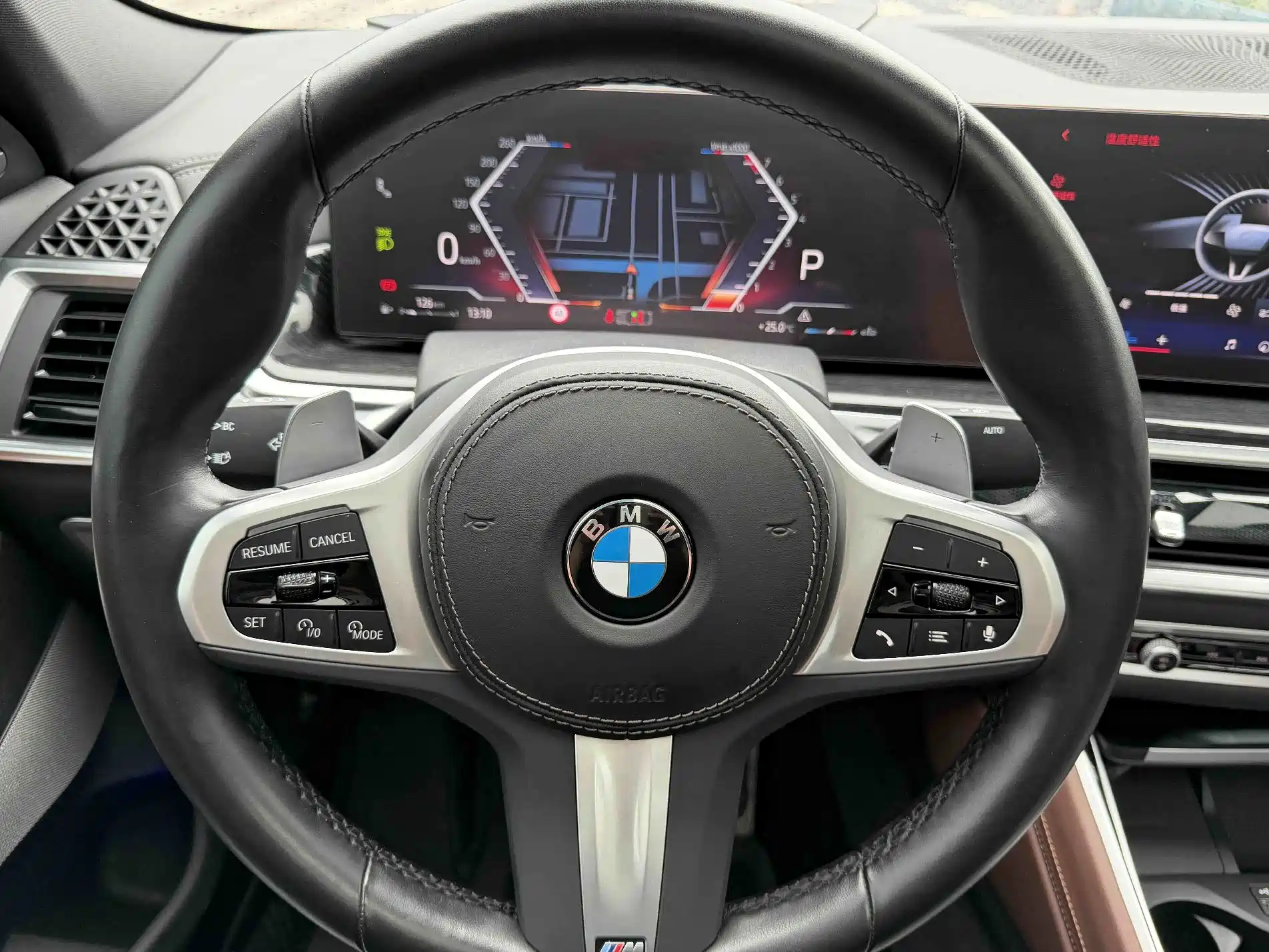 Фото 15 - BMW X6