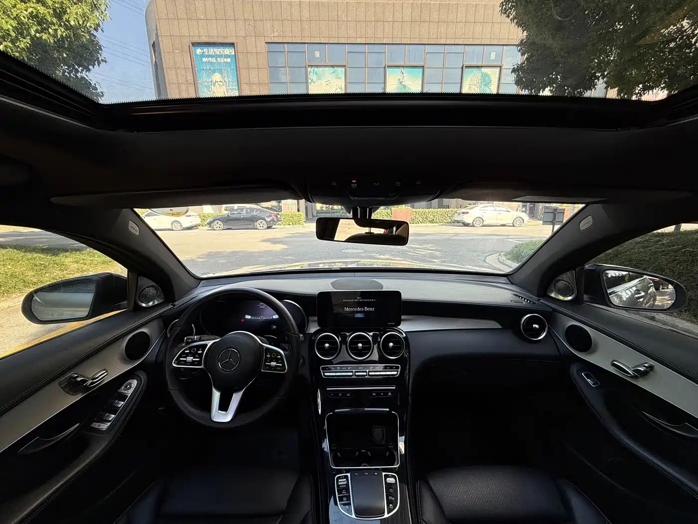 Mercedes-Benz GLC Coupe 2020 GLC 260 4MATIC Coupe SUV фото 8