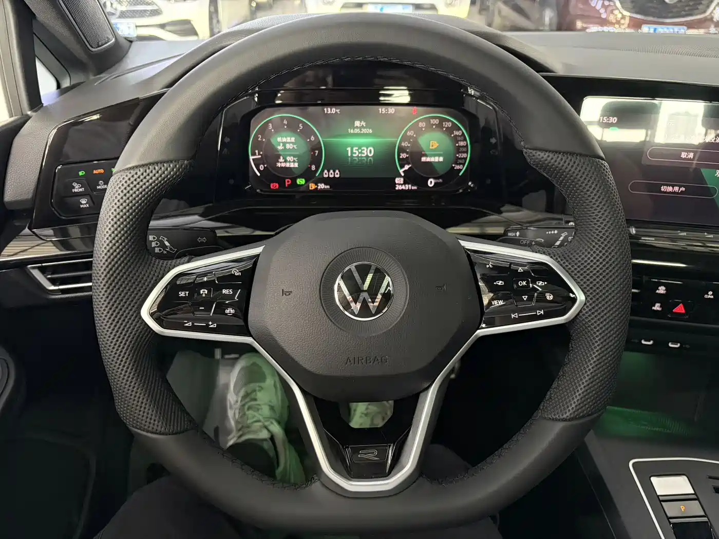 Volkswagen Golf 2021 280TSI DSG R-Line фото 17