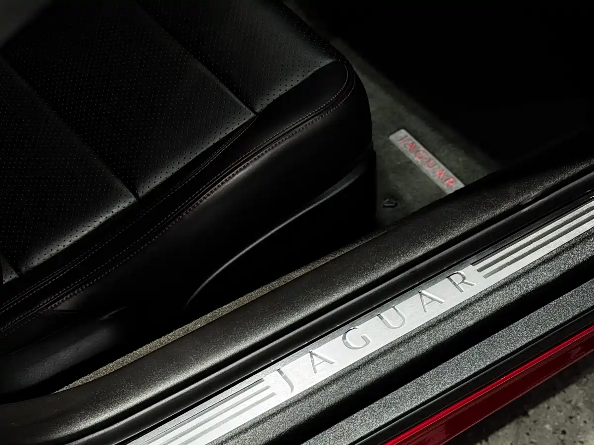 Jaguar XK 2013 XKR 5.0L Masterpiece Limited Edition Coupe фото 15