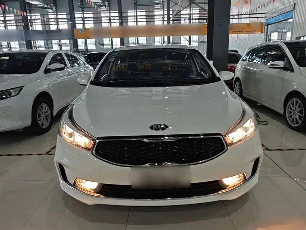 Kia K3 2017 1.6L Automatic 15th Anniversary Special GLS фото 3