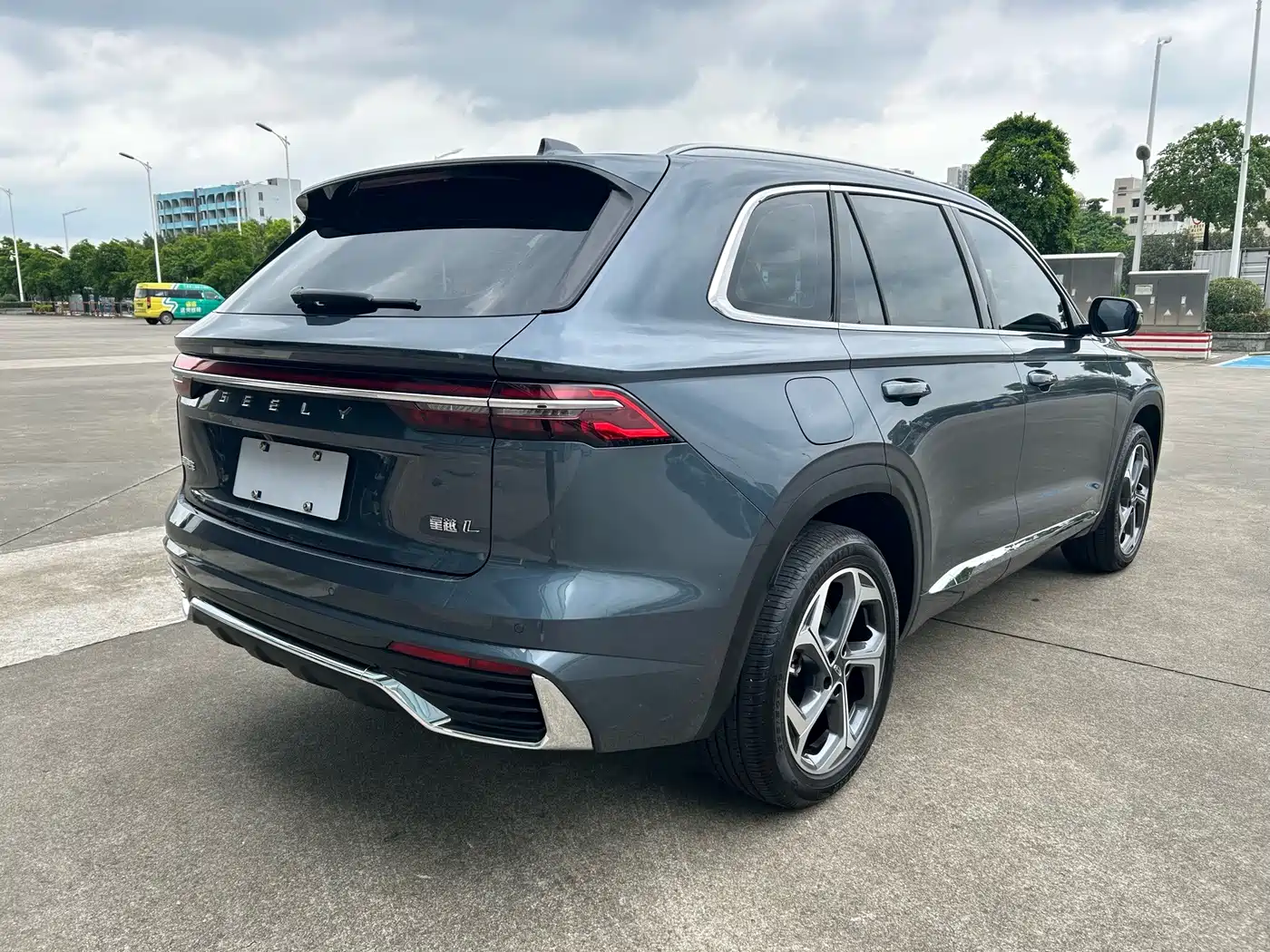 Geely Xingyue L 2026 2025 2.0TD Automatic Cloud Edition