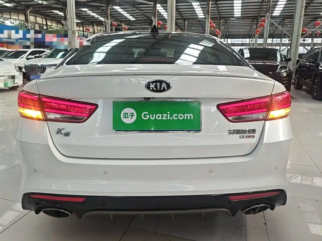 KIA K5