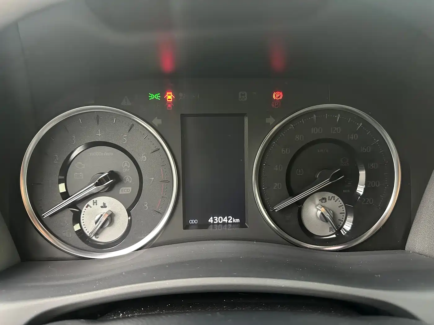 Toyota Alphard 2015 3.5L Premium Edition фото 30