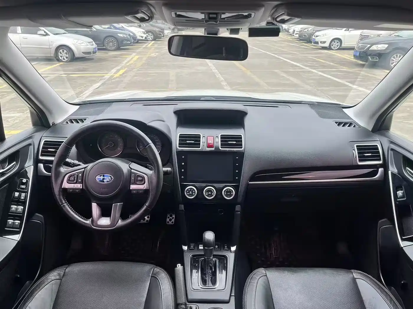 Subaru Forester 2016 2.0i Fashion Navigation Edition фото 11