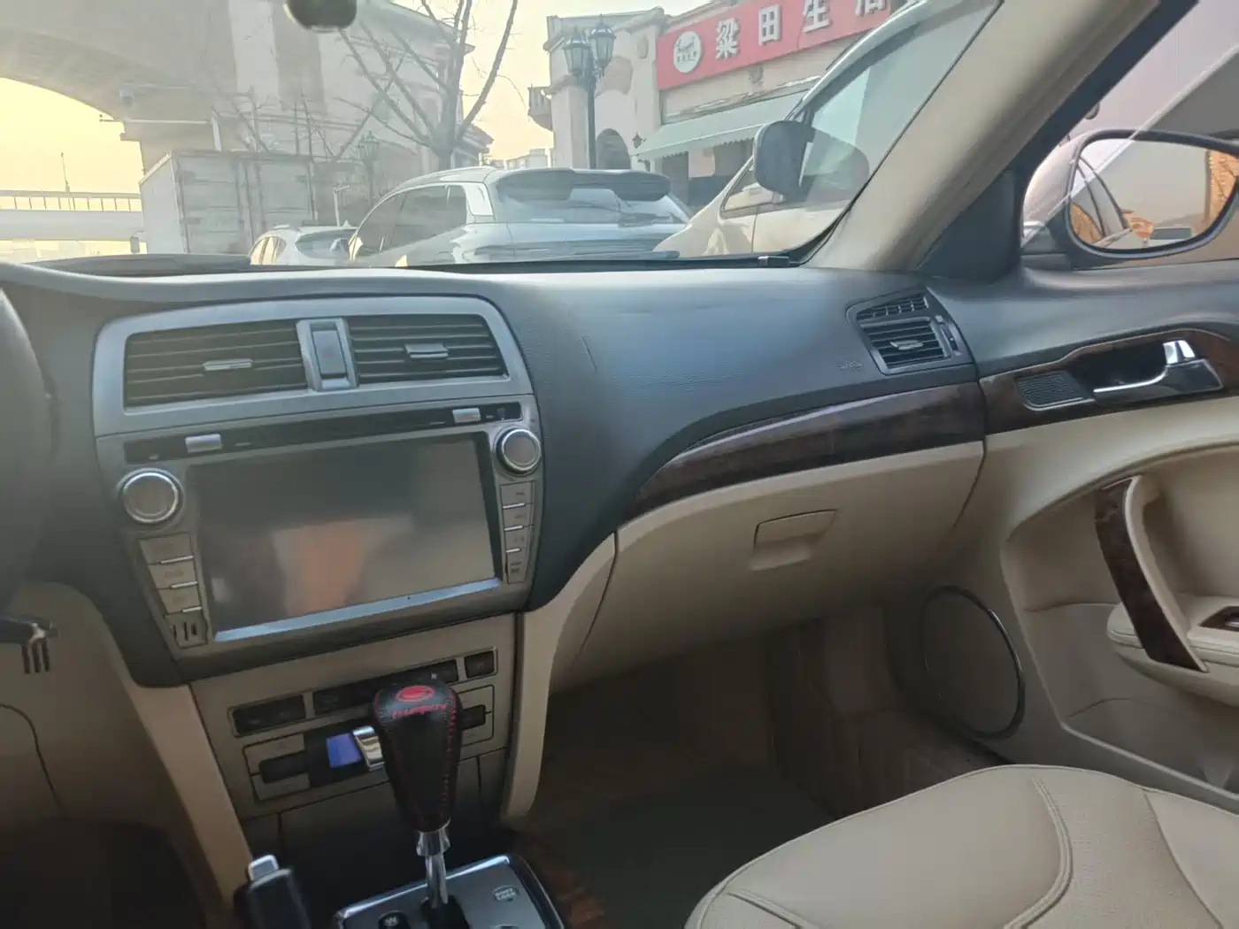 GAC Trumpchi Trumpchi GA5 2012 2.0L Automatic Elite Edition фото 5