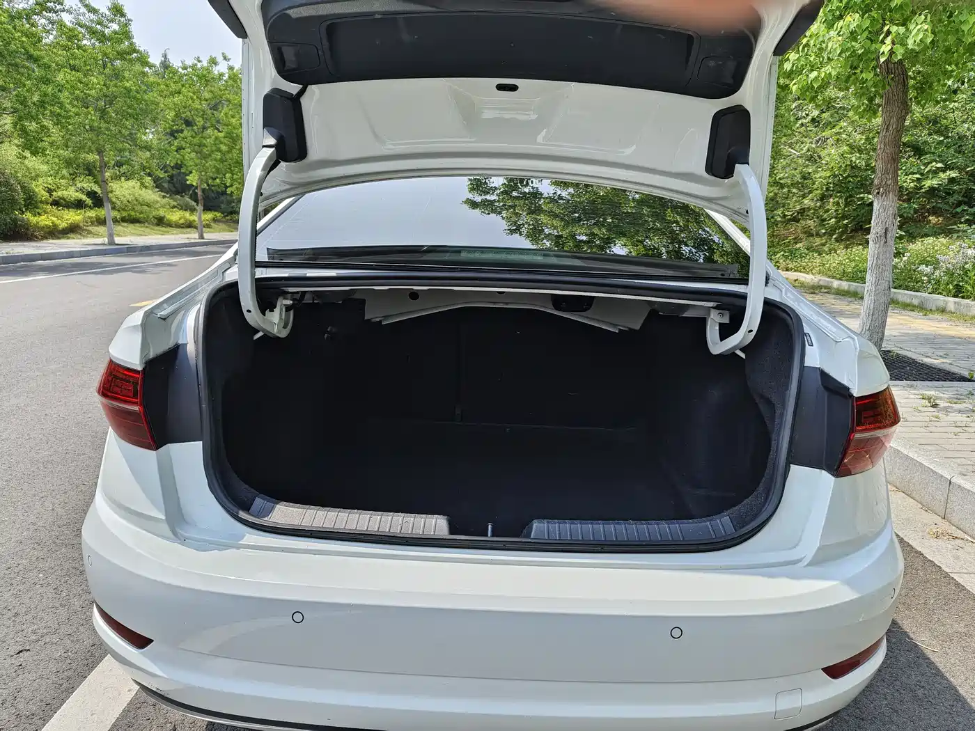 Volkswagen Sagitar 2019 200TSI Manual Comfort Edition China VI фото 18