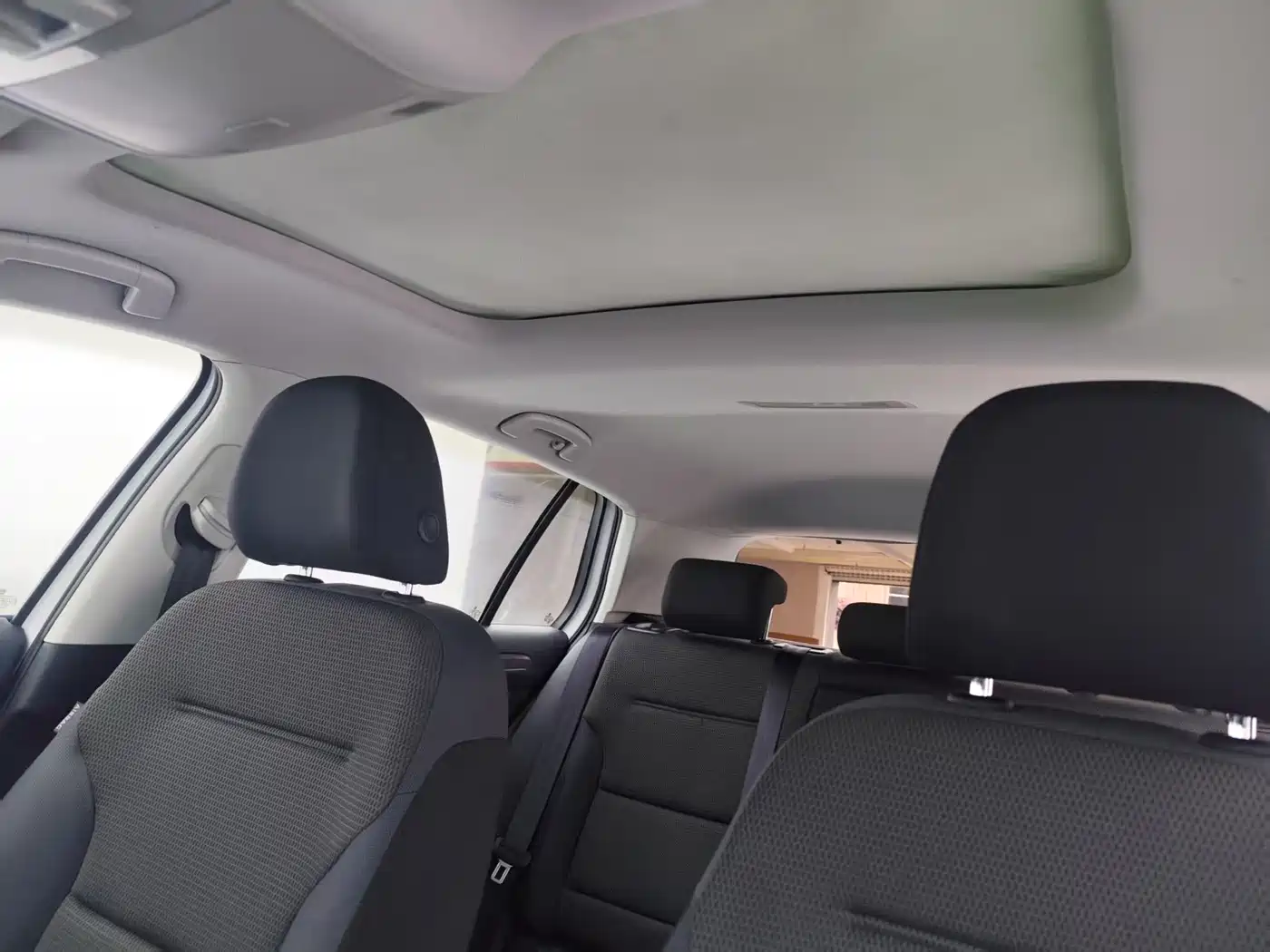 Volkswagen Golf 2015 1.6L Automatic Comfort фото 7