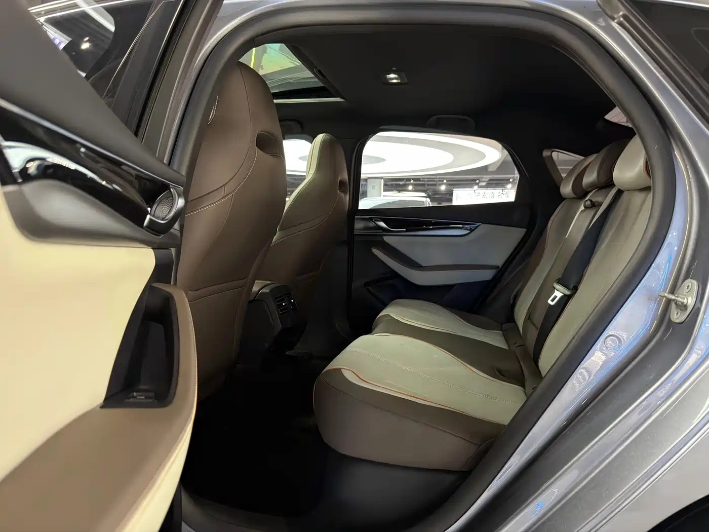 BYD Qin PLUS 2023 Champion Edition DM-i 120KM Leading Type фото 14