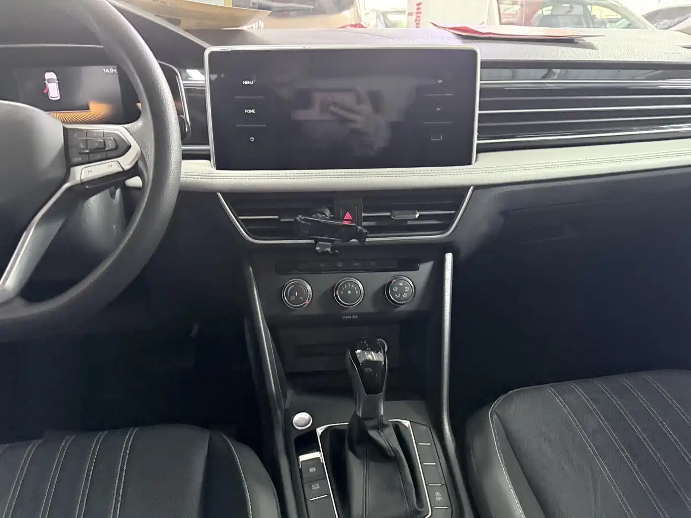 Volkswagen Tiguan L 2022 330TSI Automatic 2WD Comfort Edition фото 14