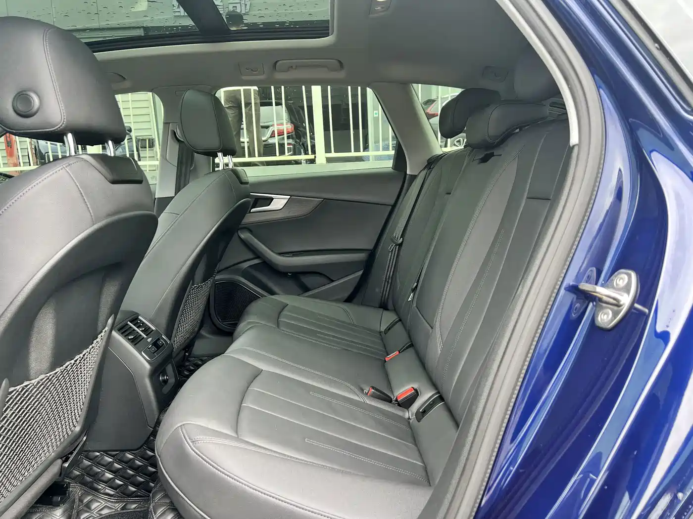 Audi A4 (Import) 2021 2021 allroad quattro Explorer