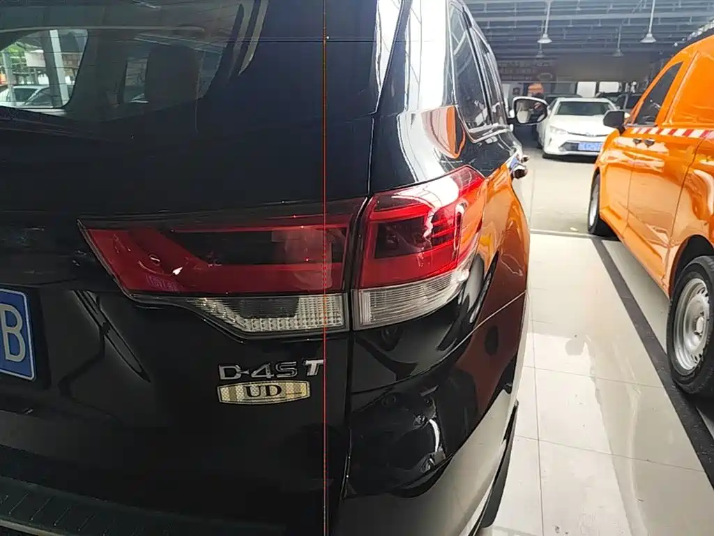 Toyota Highlander 2018 2.0T 2WD Elite 7-Seater China VI фото 8