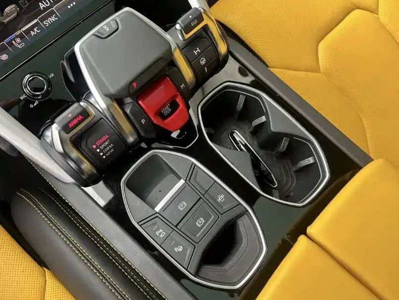 Lamborghini Urus 2021 4.0T V8 фото 6