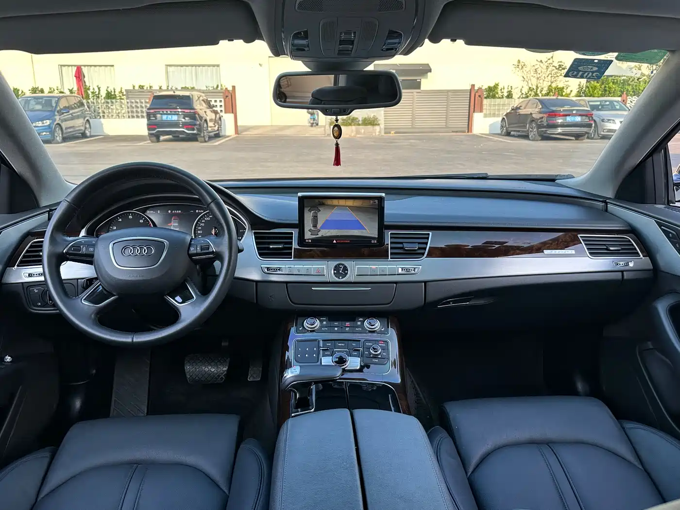 Audi A8 2013 A8L 45 TFSI quattro Comfort фото 27