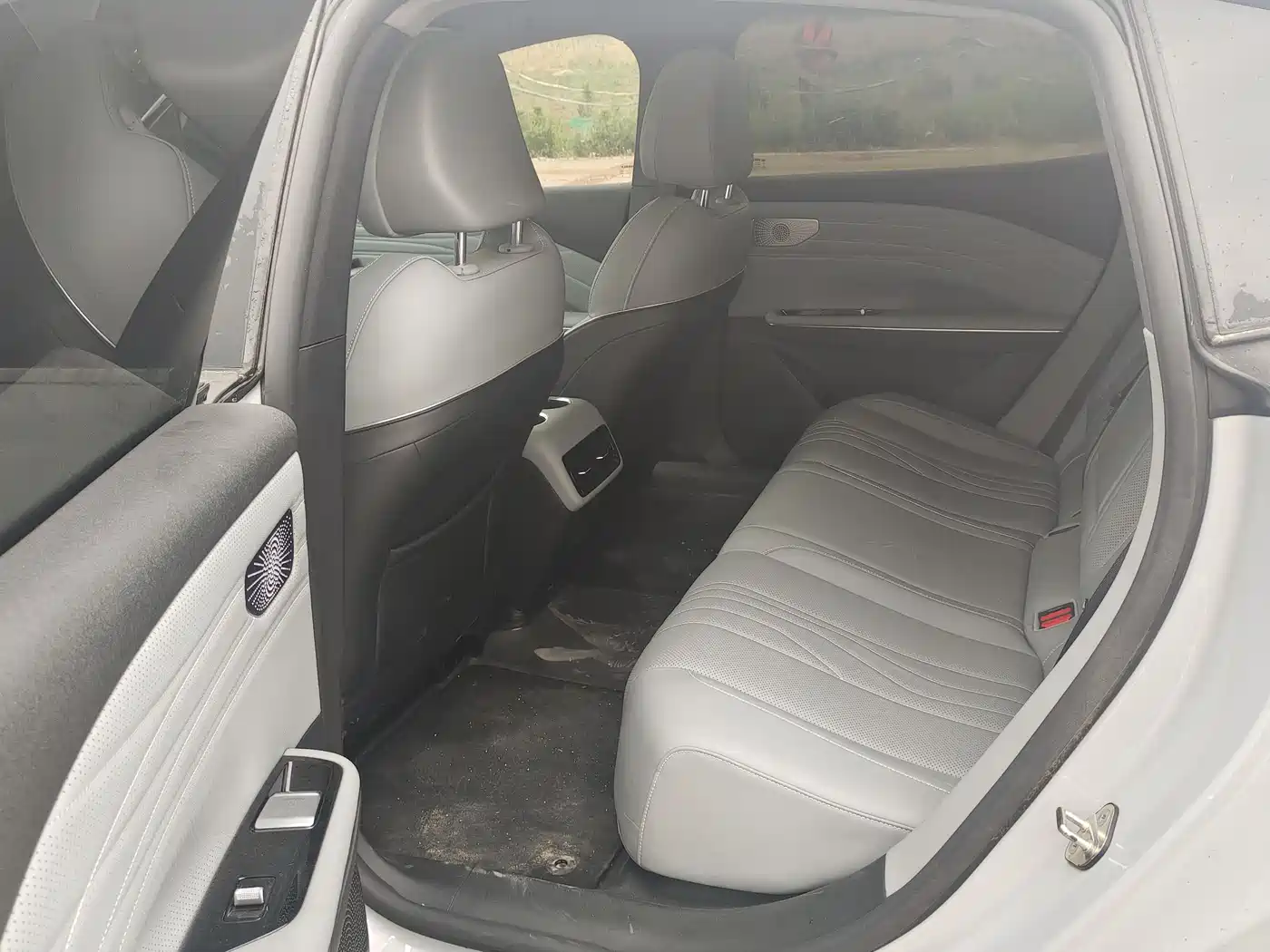 Geely Galaxy Galaxy E8 2024 665km RWD Starship Voyager Edition фото 5