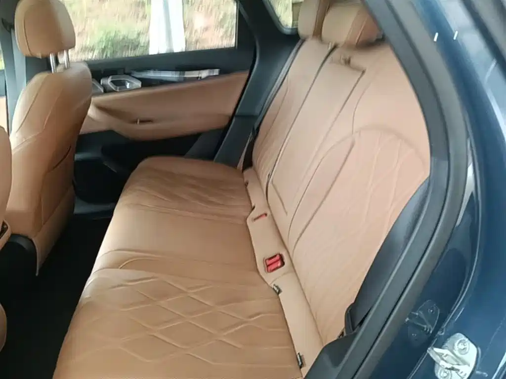 Geely Galaxy Galaxy A7 2025 EM-i 150km Premium Edition фото 17