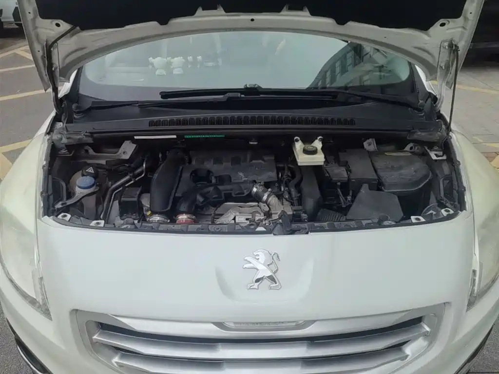 Peugeot 3008 2015 1.6THP Automatic Classic Edition фото 20