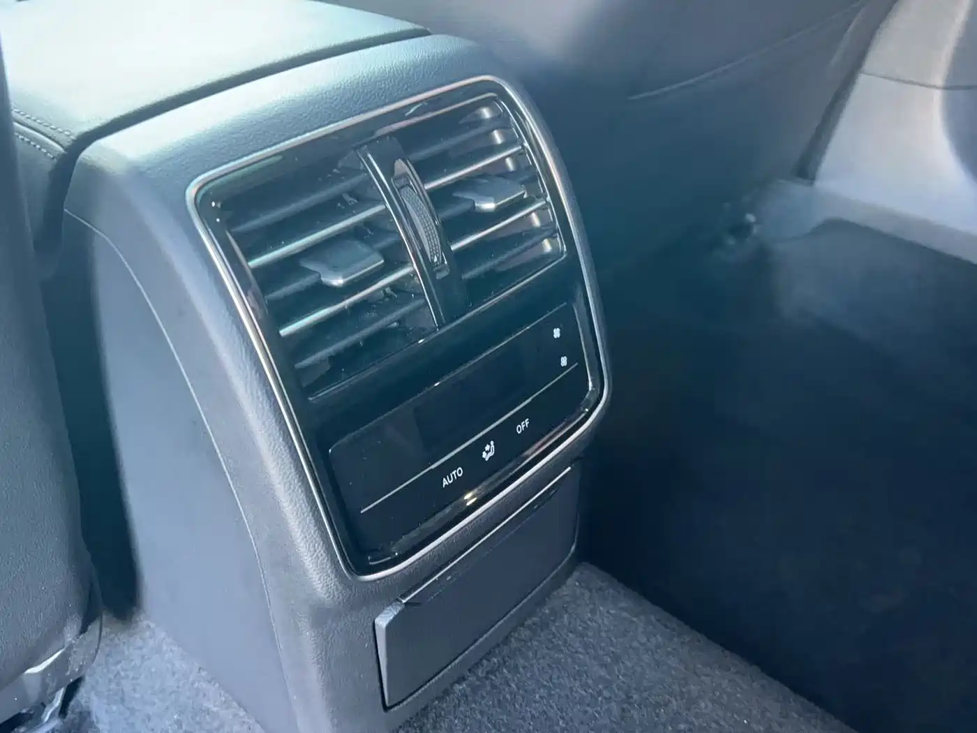 VOLKSWAGEN MAGOTAN GTE PLUG IN HYBRID