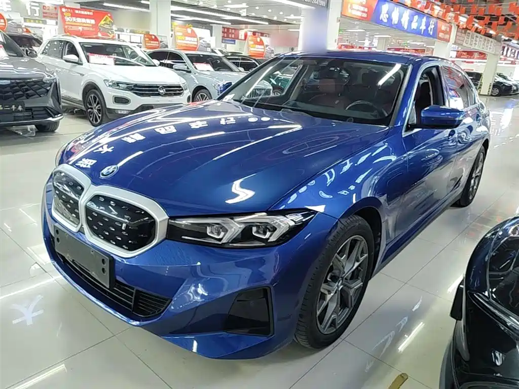 BMW i3 2022 eDrive 35 L