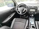 Photo 11 - Nissan Tiida