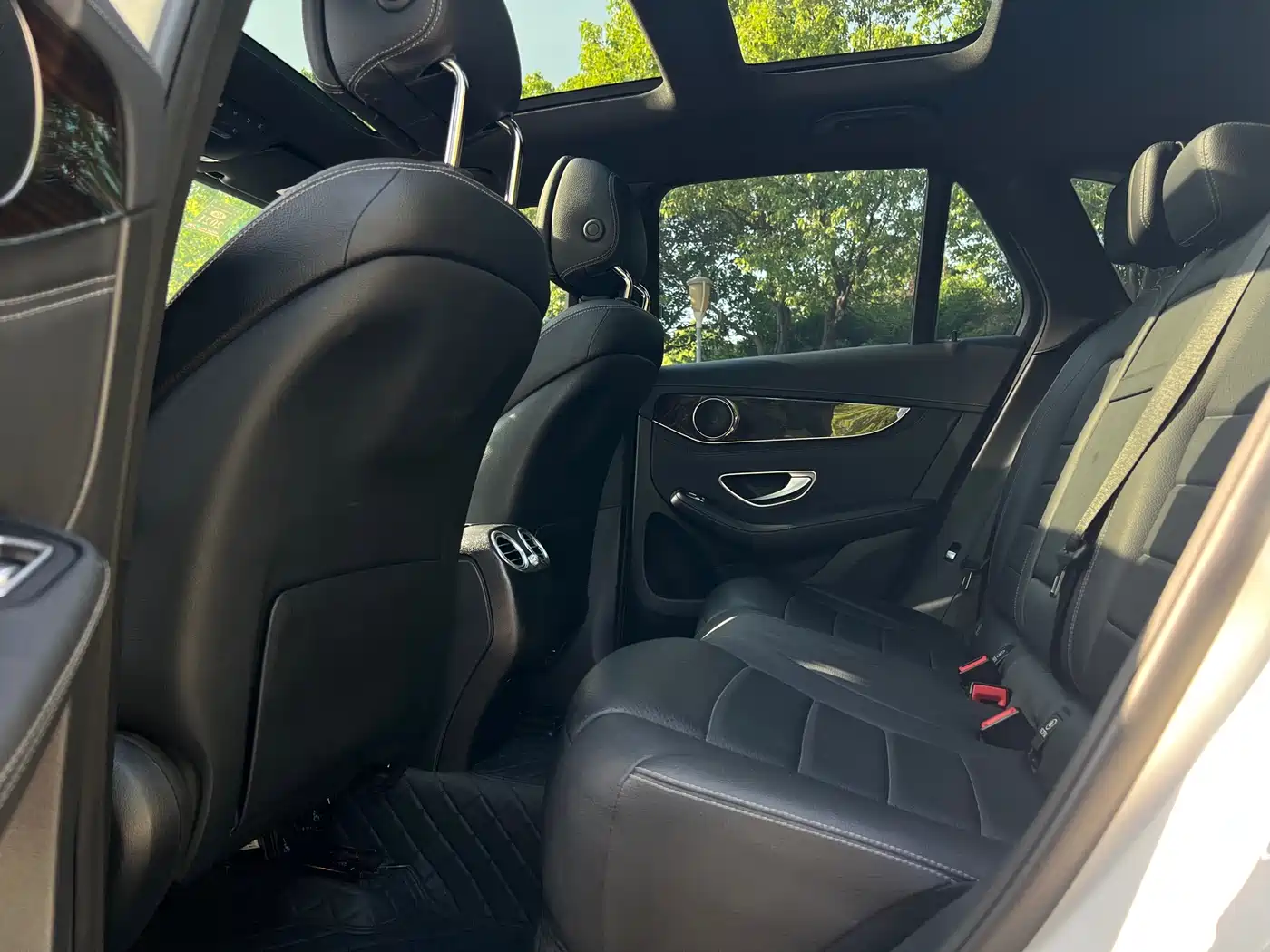 Mercedes-Benz GLC 2017 GLC 260 4MATIC Dynamic фото 12