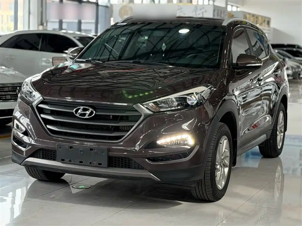 Hyundai Tucson 2015 1.6T Dual Clutch 2WD Smart фото 2