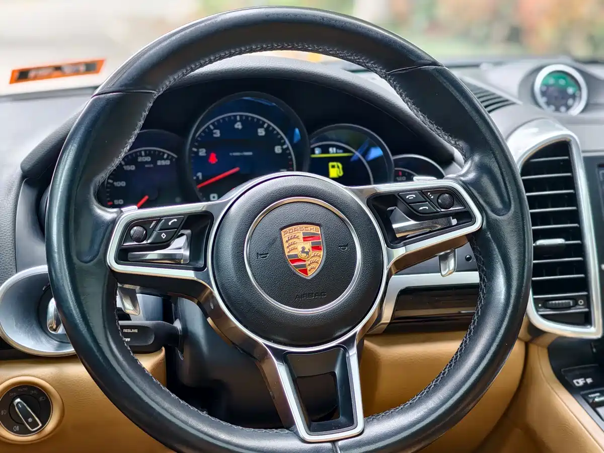Porsche Cayenne 2015 Cayenne 3.0T фото 11