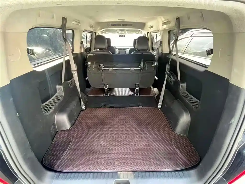 WULING AUTOMOBILE WULING JOURNEY