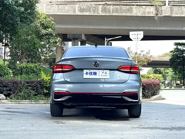 Volkswagen Lavida 2023 280TSI DSG Starlight Comfort Edition — фото 5