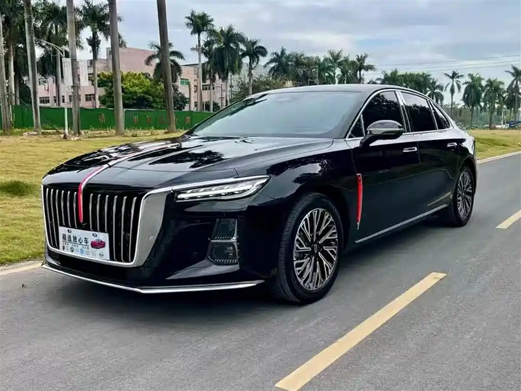 Hongqi H5 2024 2.0T Automatic Smart Connect Flag Enjoy Edition
