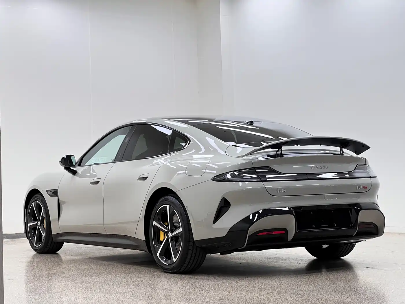 XIAOMI CAR XIAOMI SU7