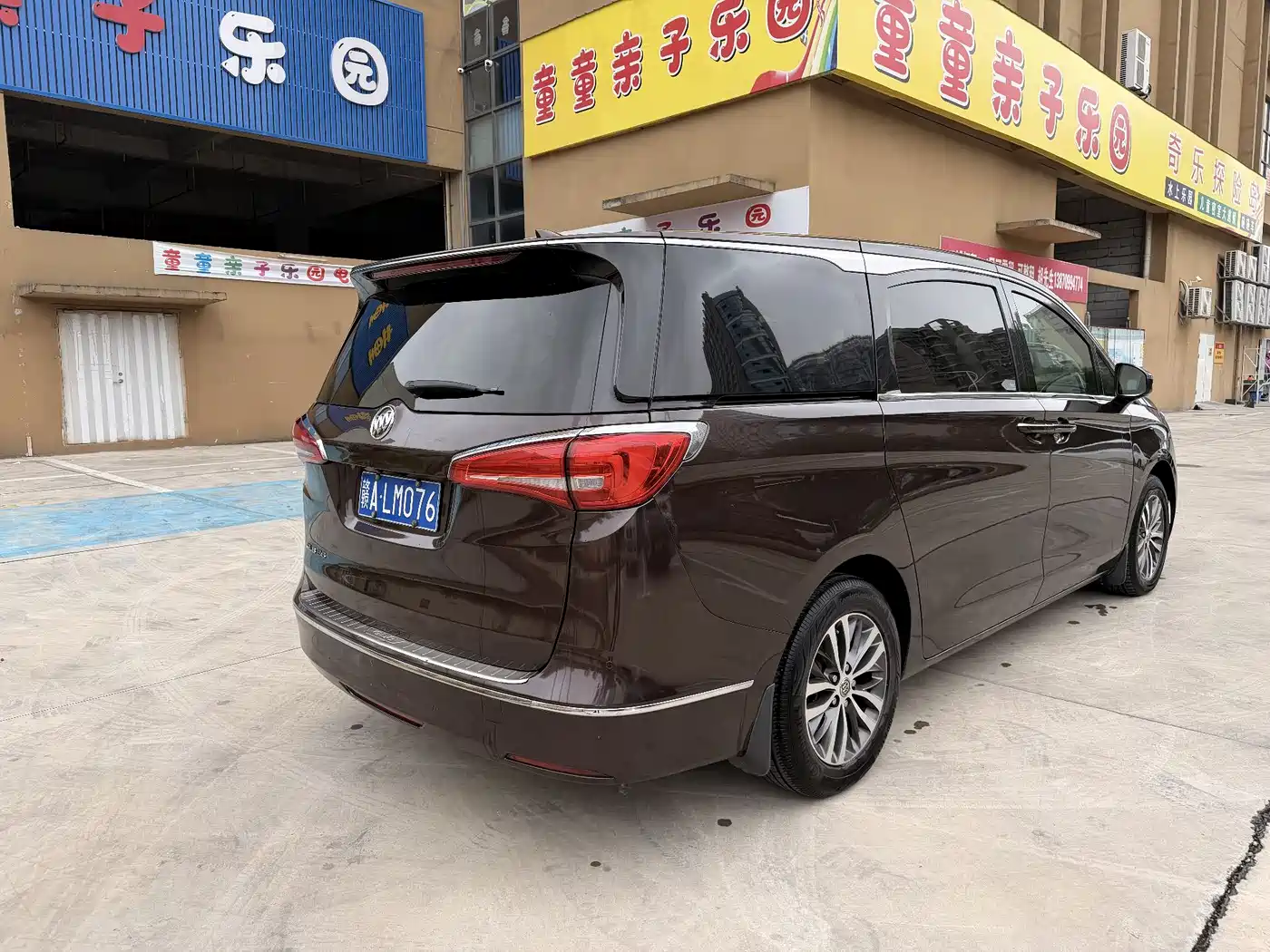 Buick GL8 2017 ES 28T Luxury China V фото 5