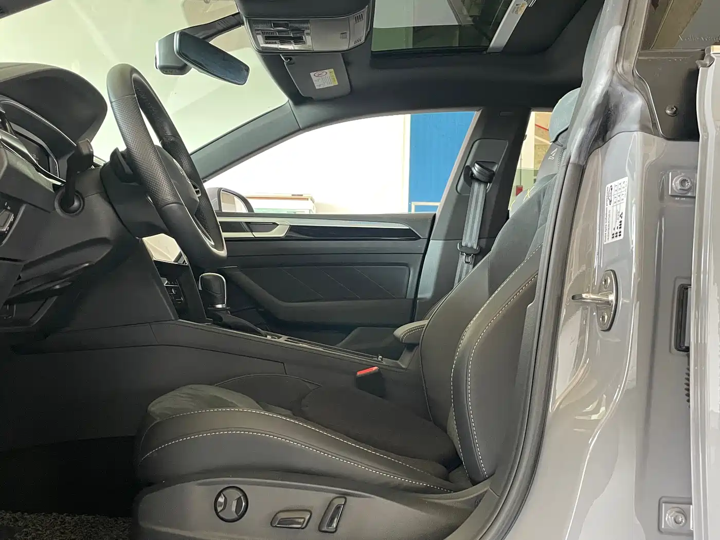 Volkswagen FAW-Volkswagen CC 2021 330TSI Dazzle Edition фото 19