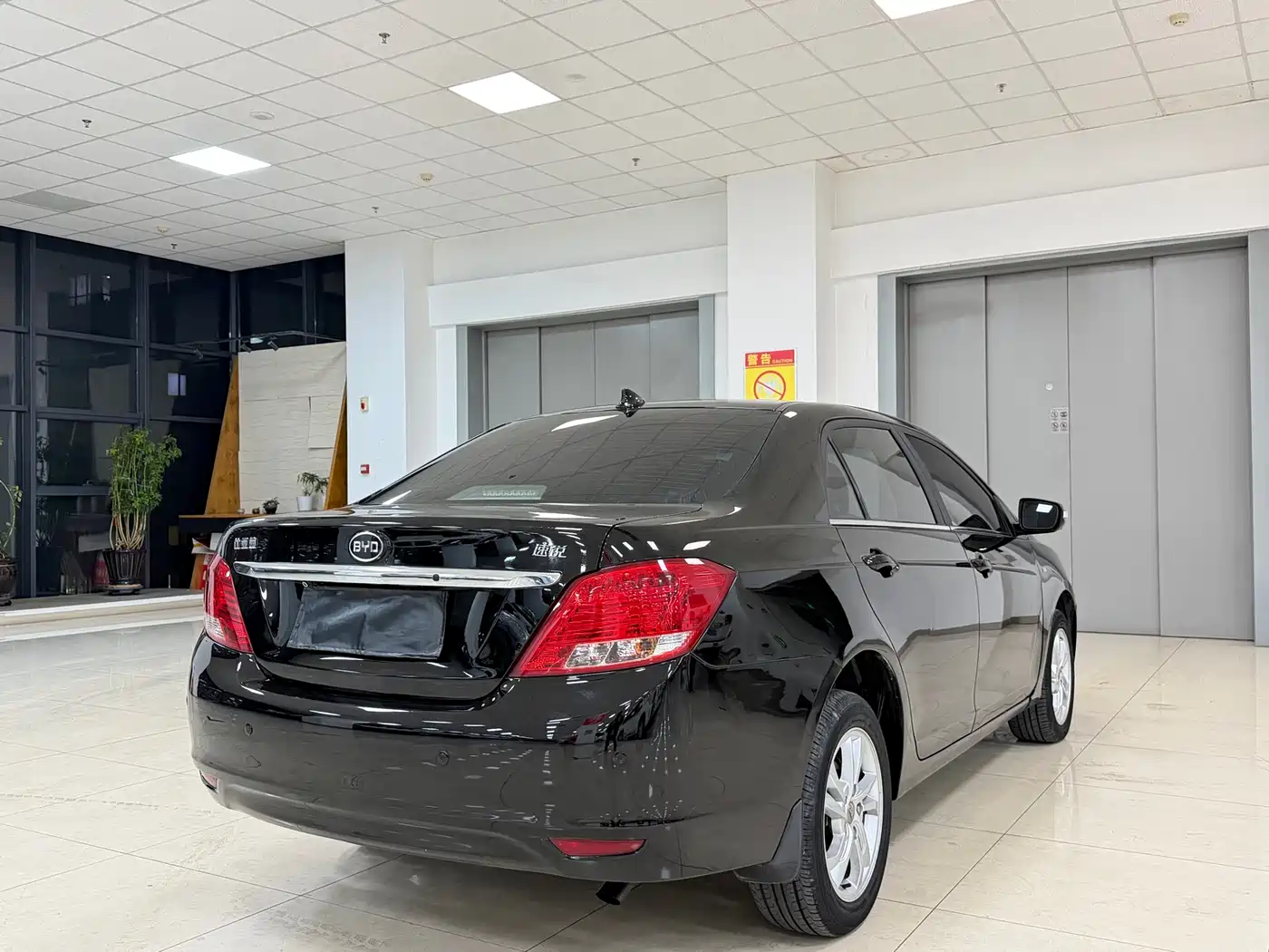 BYD Surui 2014 Model 1.5L Manual Luxury фото 5