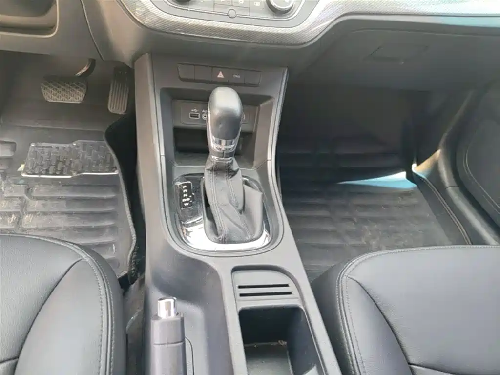 Roewe 360 2016 2015 1.5L Automatic Luxury