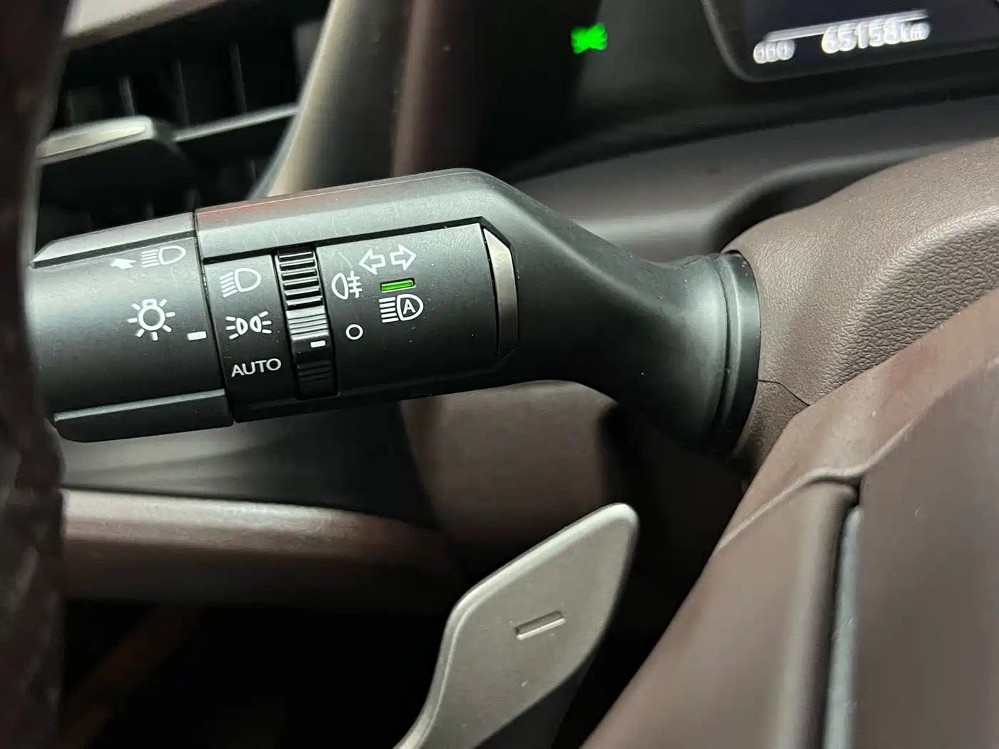 Фото 23 - Lexus ES