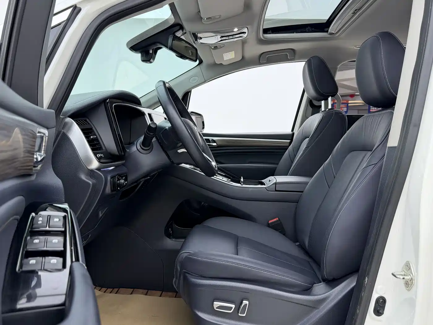 GAC Trumpchi Trumpchi M8 2021 Leading Show Series 390T Premium Edition фото 4